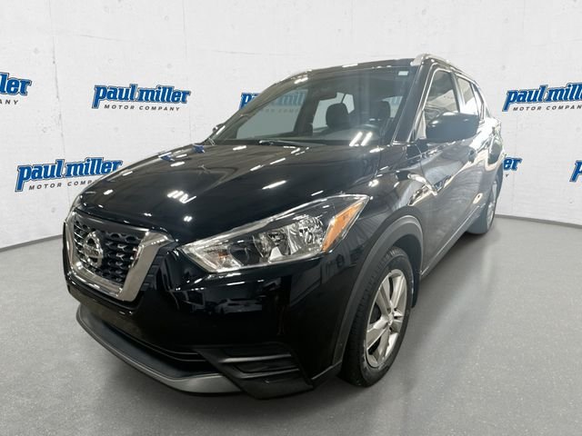 Used 2018 Black Nissan S image 1