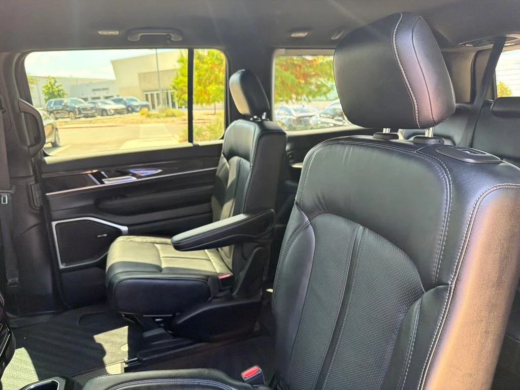 Used 2022 Black Jeep Series III image 37
