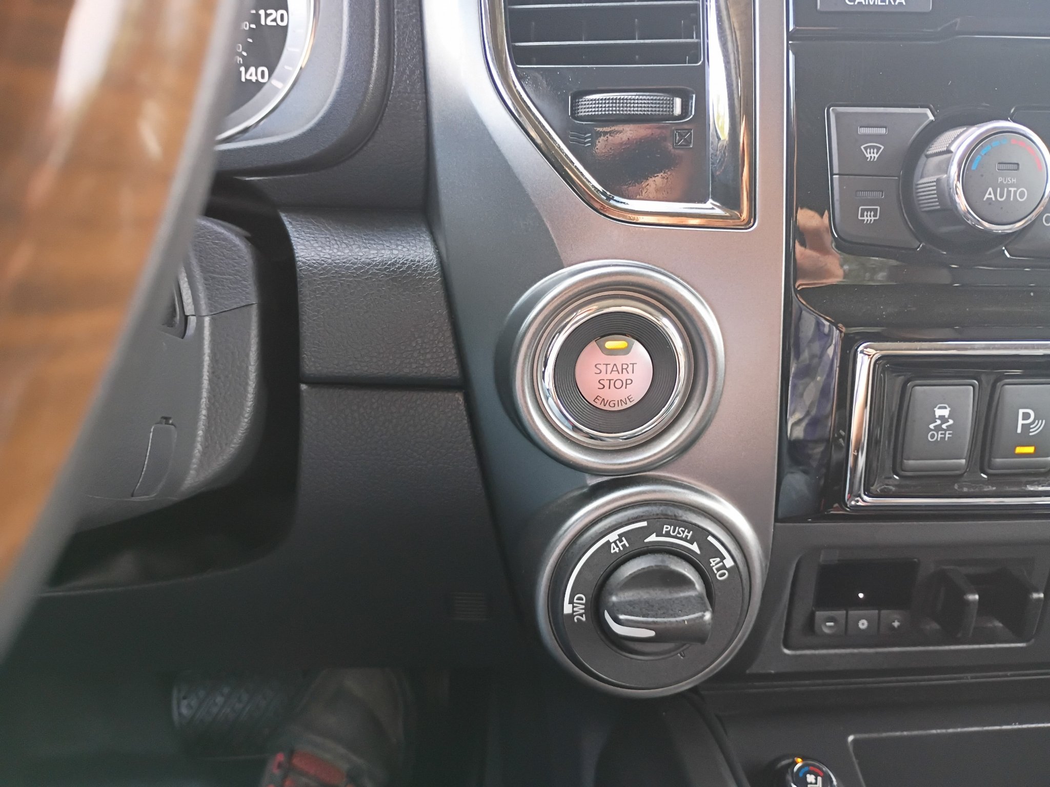 Used 2017 Pearl White Nissan Platinum Reserve image 26