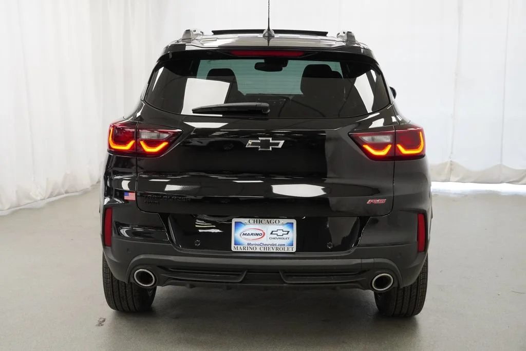 New 2026 Mosaic Black Metallic Chevrolet RS image 35