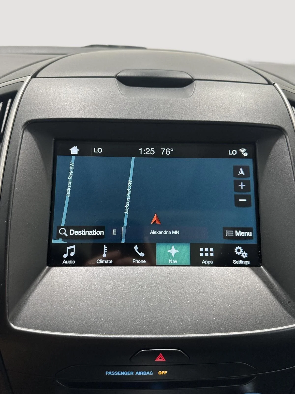 Used 2018 Magnetic Metallic Ford SEL image 12