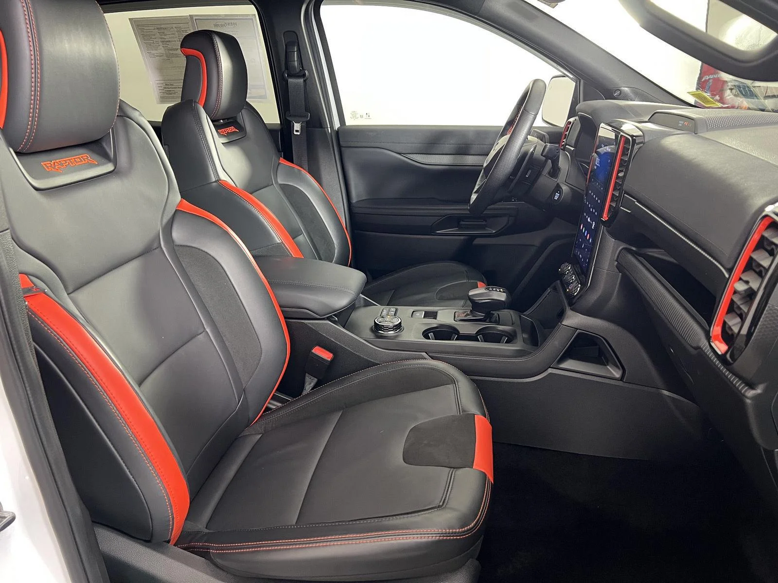 Used 2025 Oxford White Ford Raptor image 28