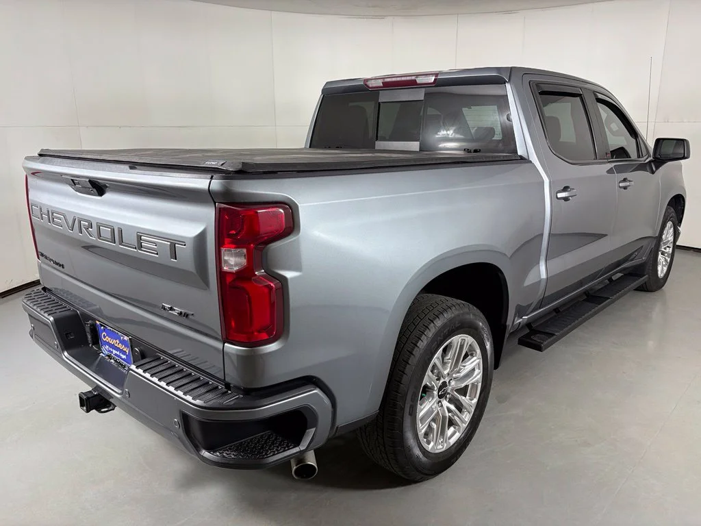 Used 2020 Gray Chevrolet RST image 10