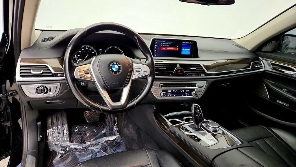 Used 2018 Black Sapphire Metallic BMW 740i xDrive image 13