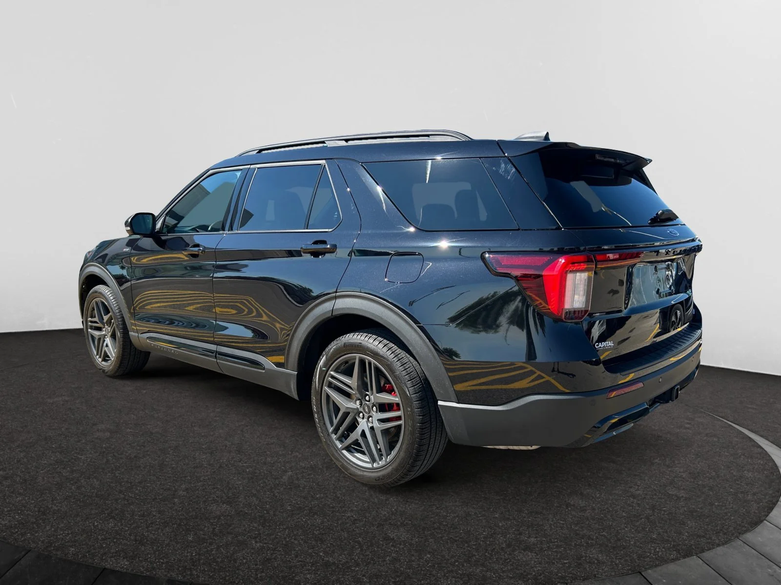 Used 2025 Black Ford ST-LINE 4WD image 3