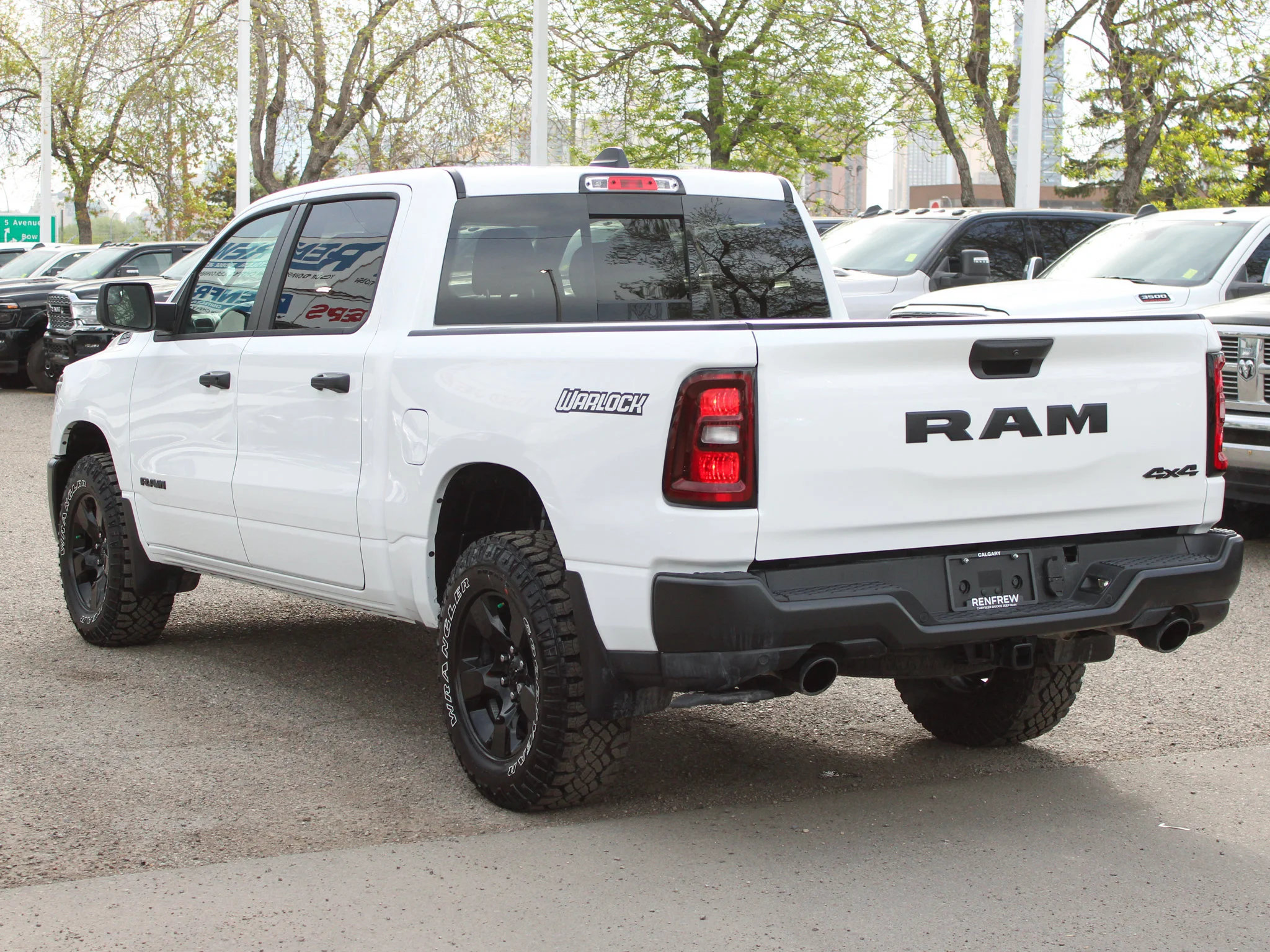 Certified Used 2026 White RAM Warlock * Twin-Turbo | Adaptive Cruise | Apple CarPlay | Bed Utility Group | Remote Start image 15
