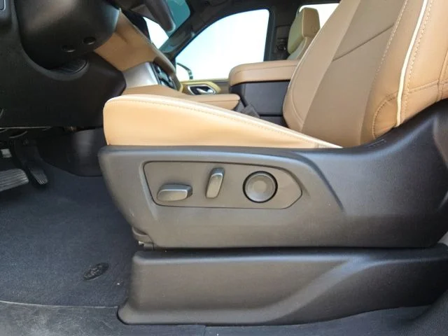 Used 2023 Beige Chevrolet Premier image 25