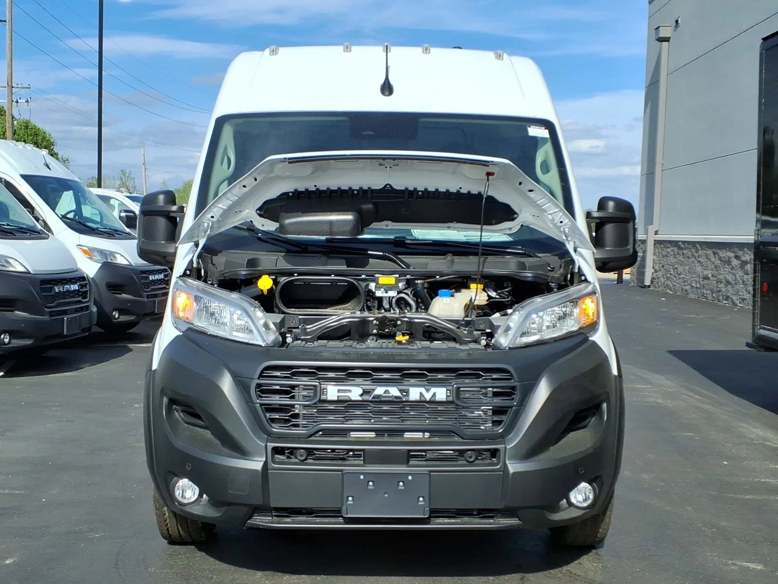 New 2026 Bright White Clearcoat Ram Tradesman image 22