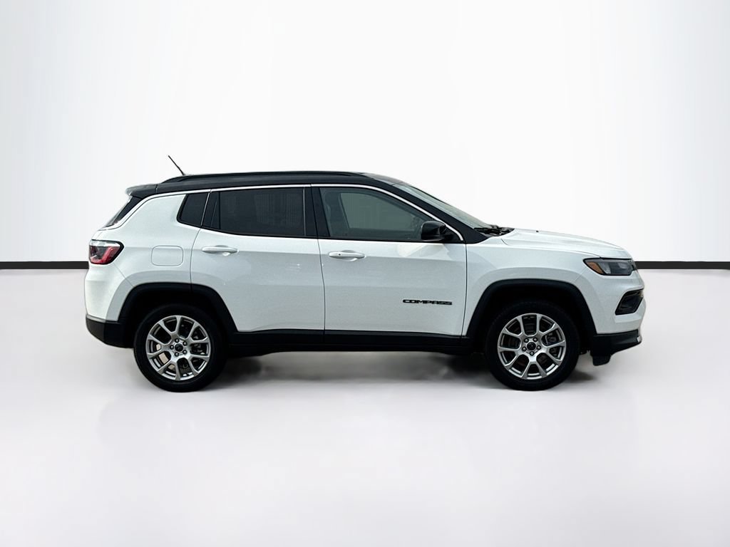 2025 Jeep Compass Limited - Photo 8