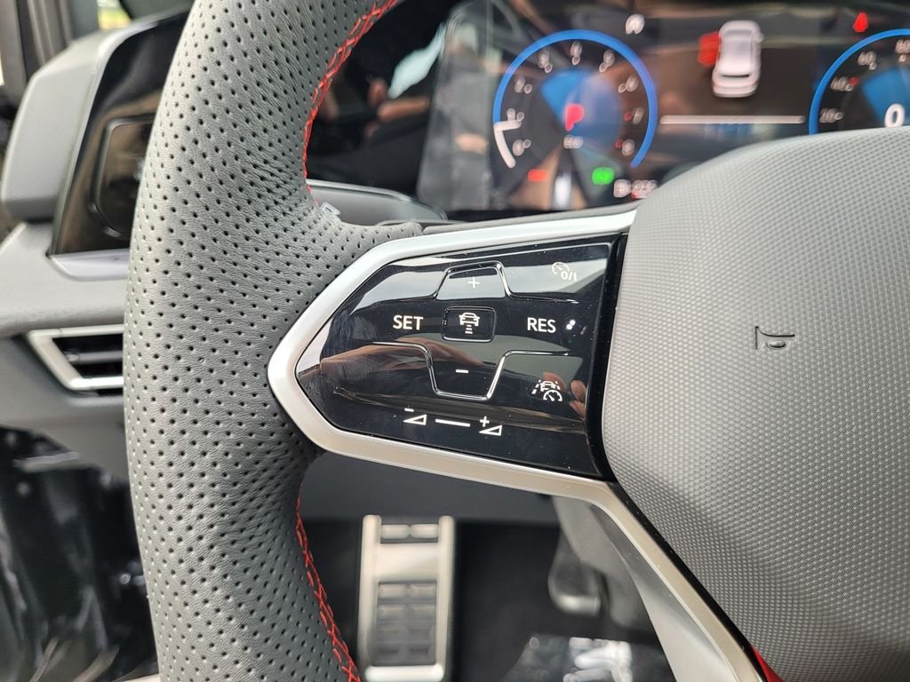 2024 Volkswagen Golf GTI SE - Photo 22