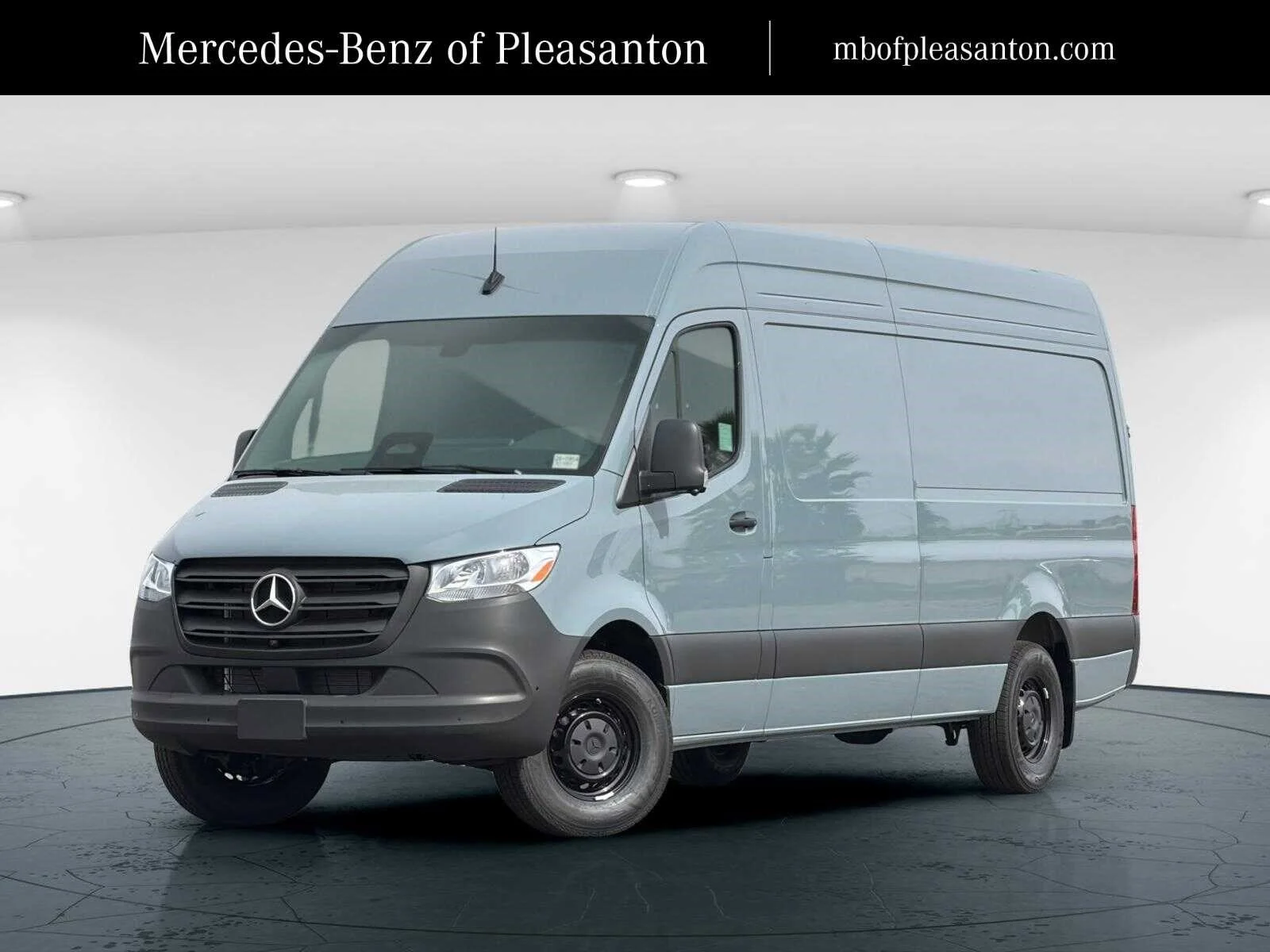 2026 Mercedes-Benz Sprinter 2500 170 WB High Roof's photo