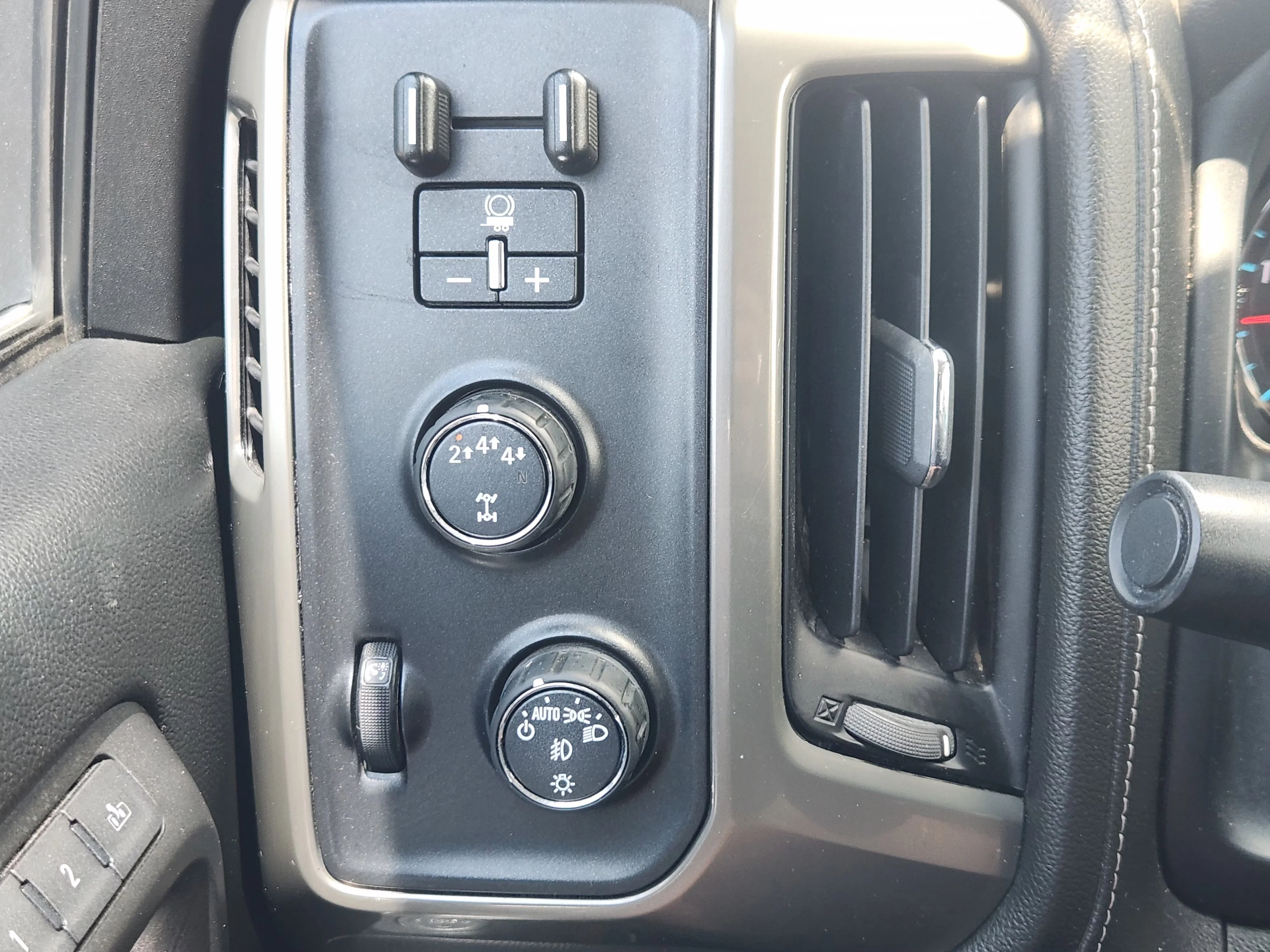Used 2017 Black Chevrolet High Country image 20