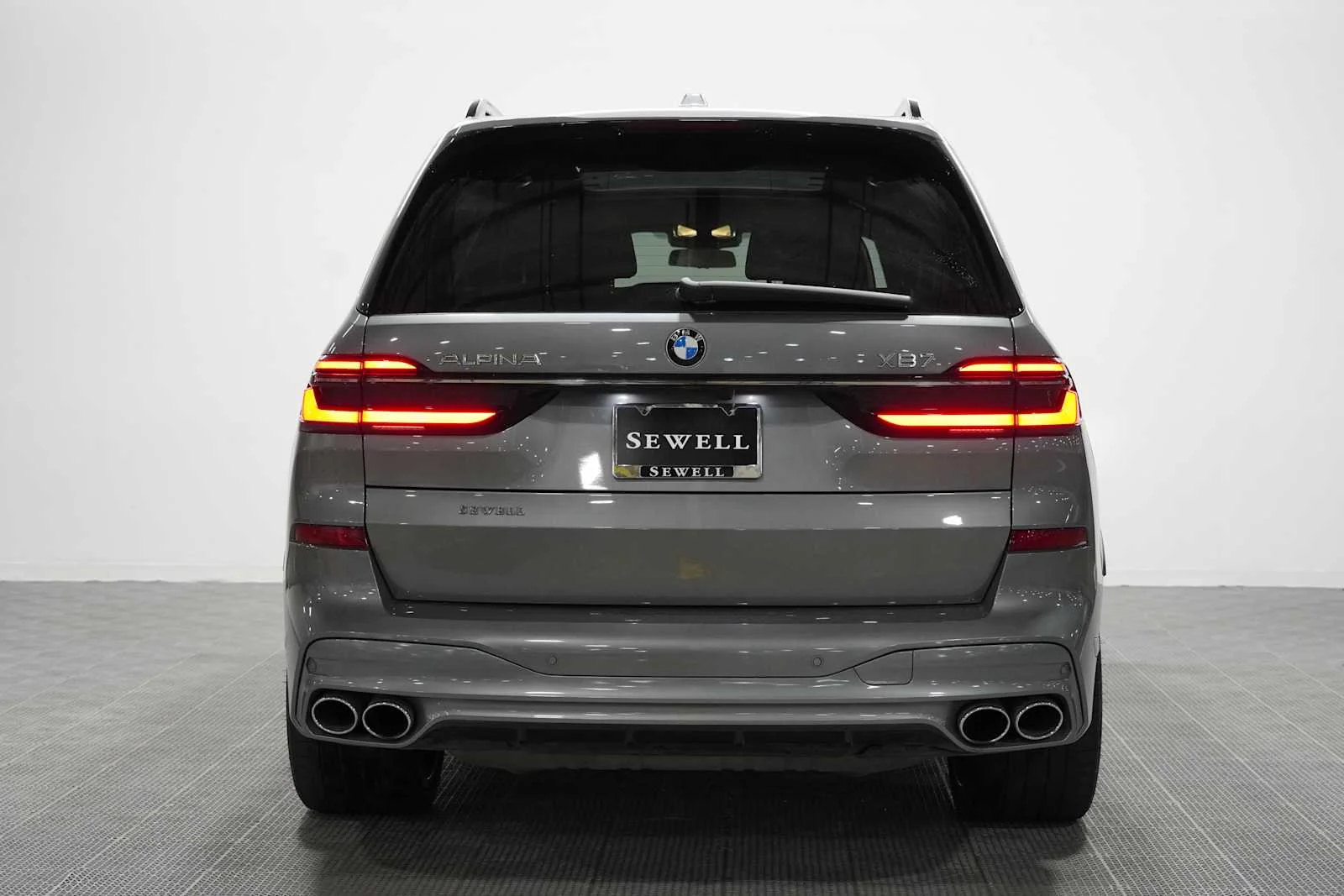 Certified Used 2024 Skyscraper Grey Metallic BMW ALPINA XB7 image 5