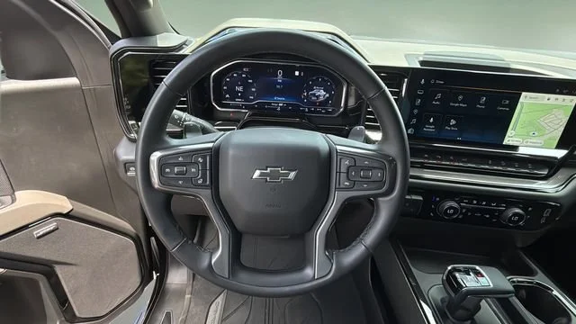 Used 2025 Black Chevrolet ZR2 image 12