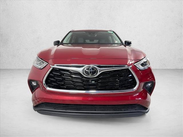 Certified Used 2026 RUBY FLARE PEARL Toyota  image 9