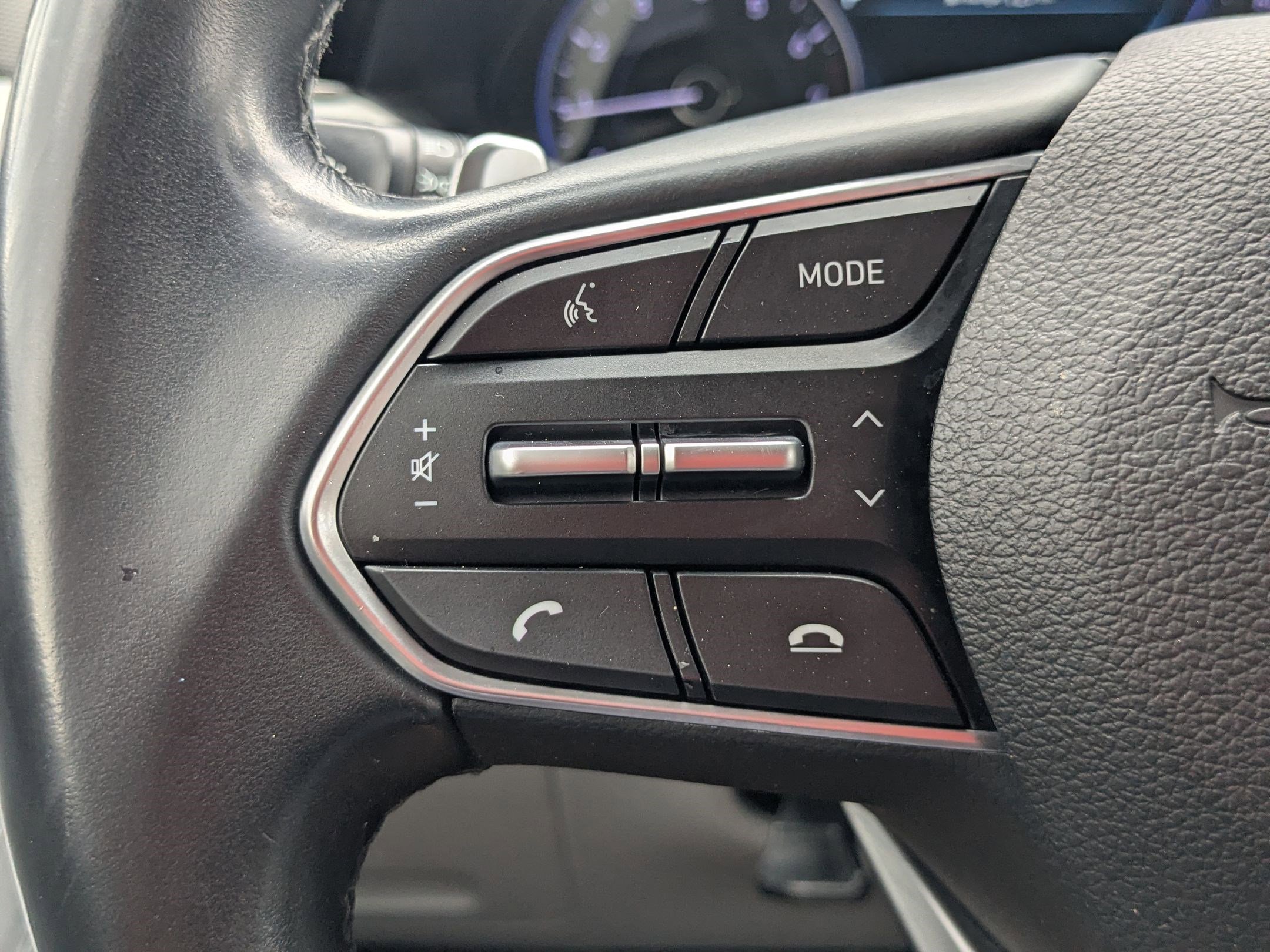 Used 2020 Hyper White Hyundai SEL image 17
