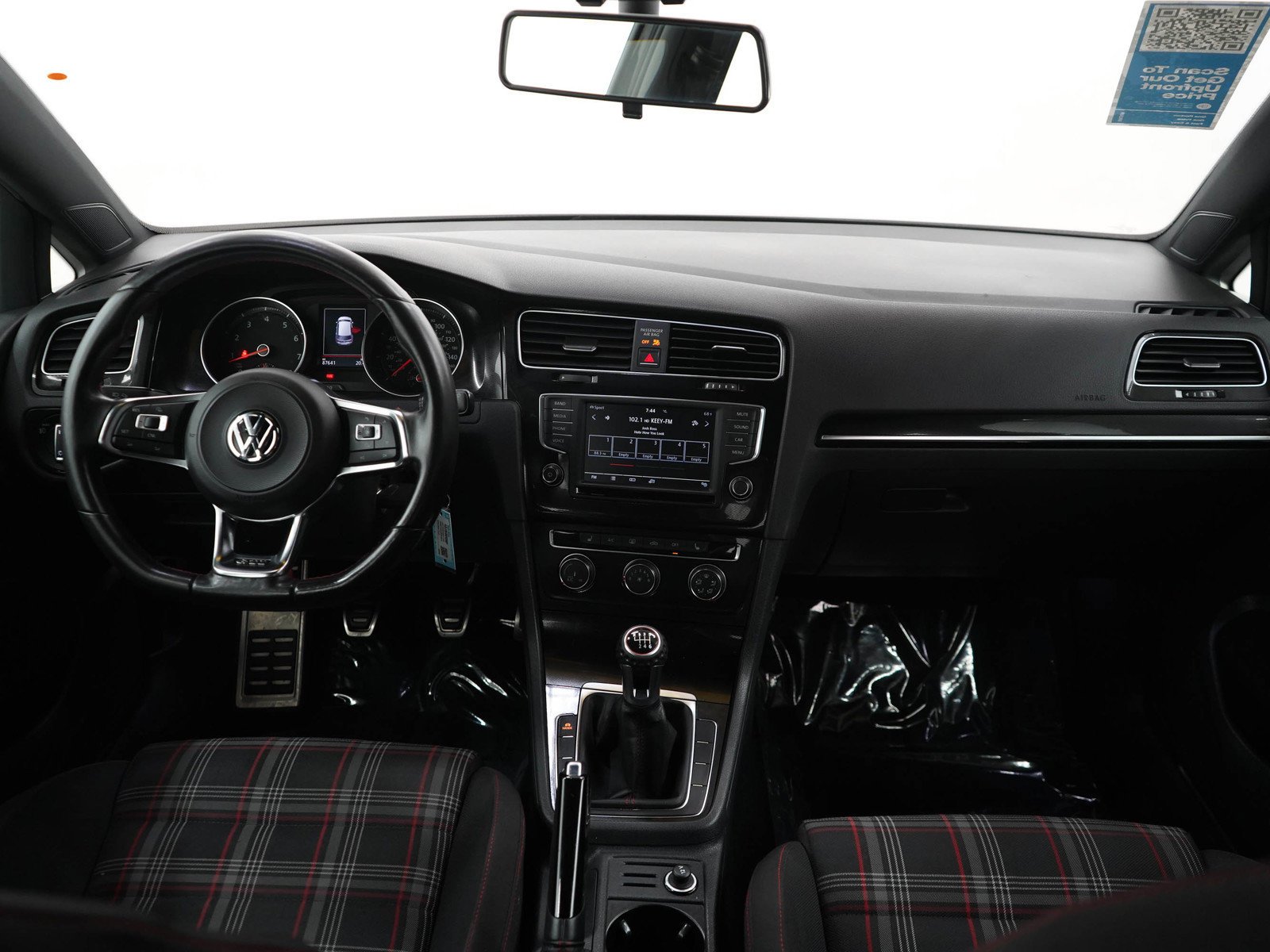 Used 2017 Deep Black Pearl Volkswagen S image 13