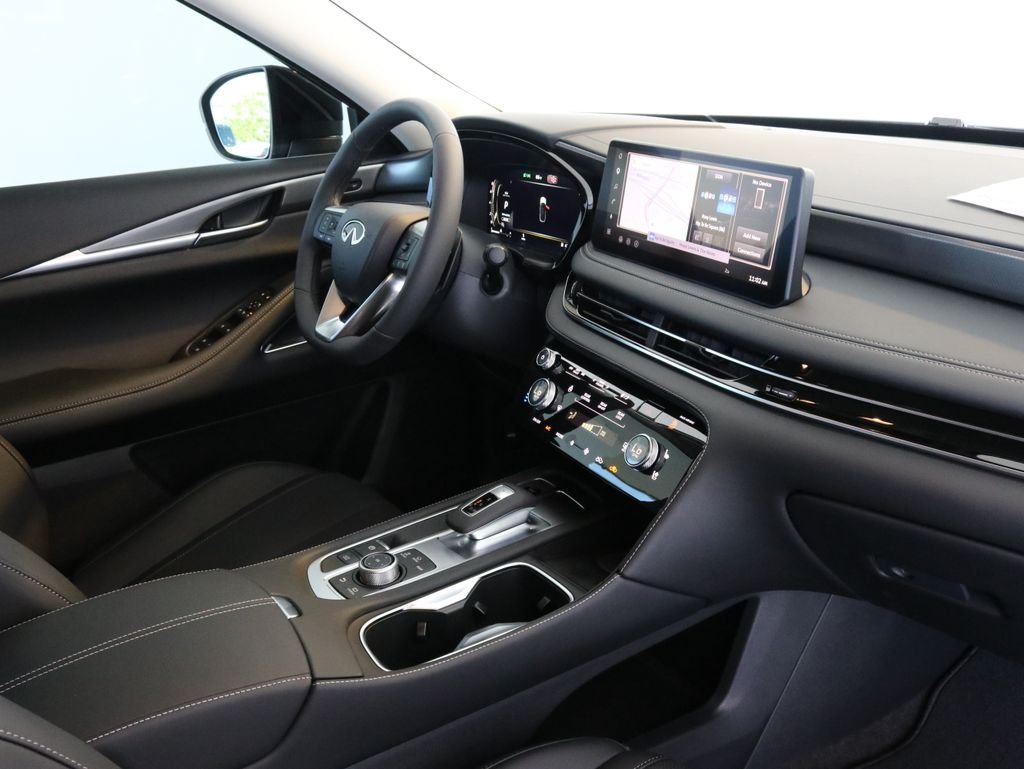New 2027 HARBOR GRAY INFINITI Luxe AWD image 46