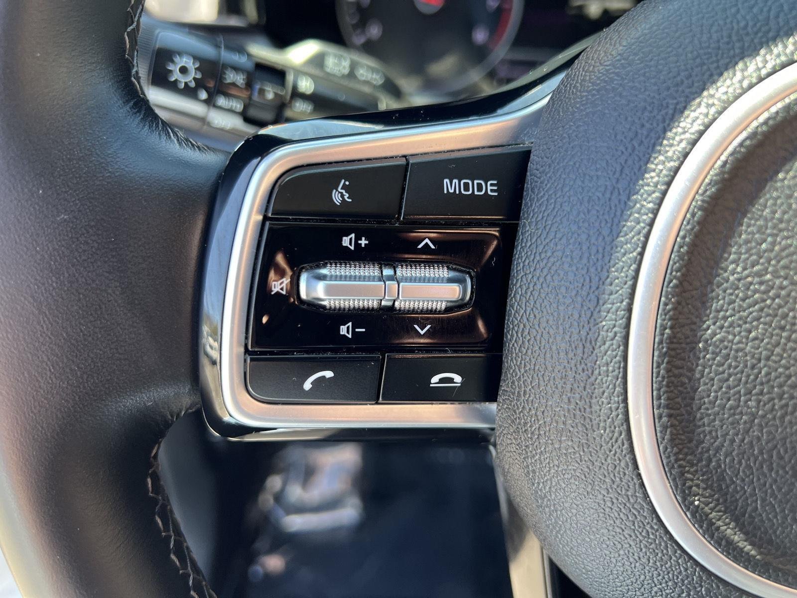 2022 Kia Sorento SX - Photo 19