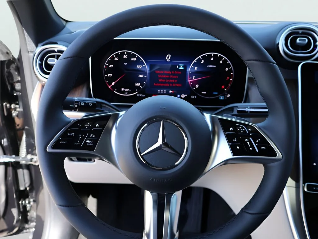 New 2026 Obsidian Black Metallic Mercedes-Benz GLC 300 image 32