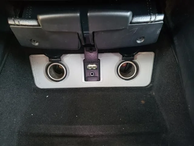 Used 2016 Magnetic Gray Metallic Toyota XLE image 18