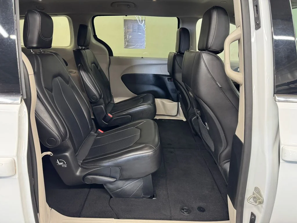 Used 2023 White Chrysler Touring L image 28