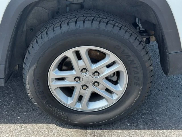 Certified Used 2024 White/off-white Jeep Laredo image 11