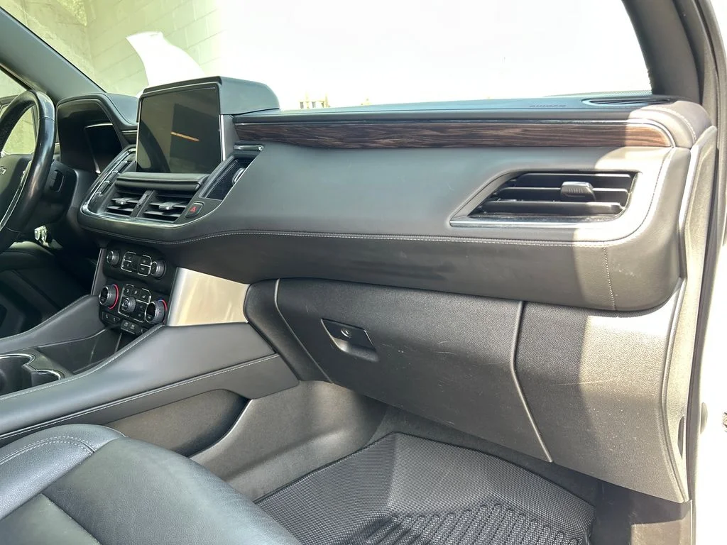 Used 2022 White Chevrolet Z71 image 17