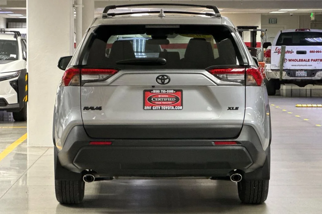 Certified Used 2025 Silver Toyota XLE image 5