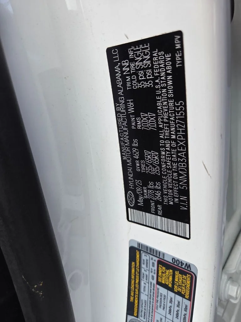 Used 2023 White Hyundai SEL image 30