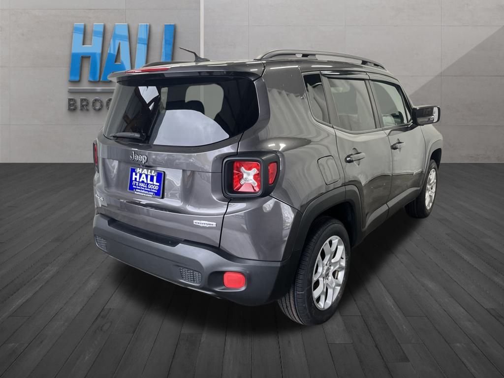 2017 Jeep Renegade Latitude North Edition photo 4