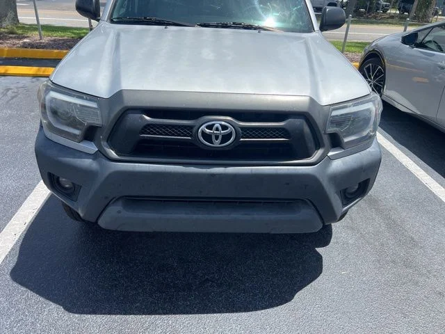 Used 2013 Silver Toyota Base image 3
