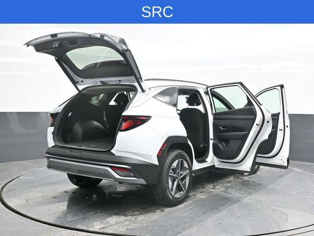 New 2026 White Hyundai SEL AWD image 20