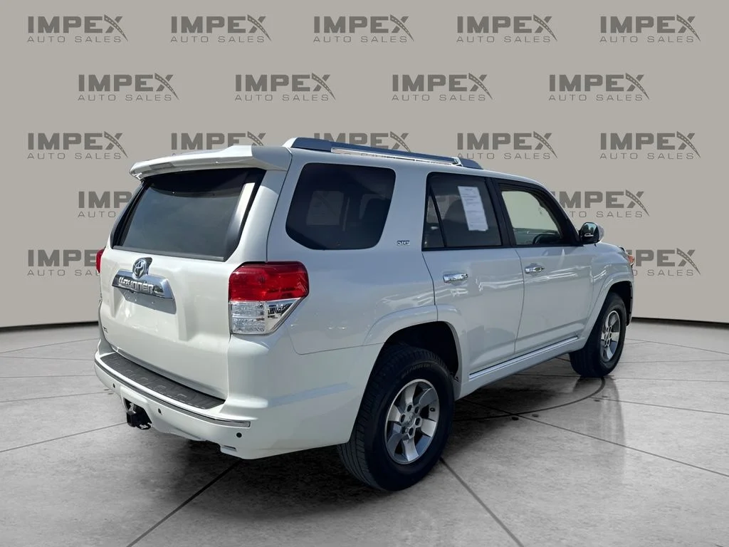 Used 2010 White Toyota SR5 image 5