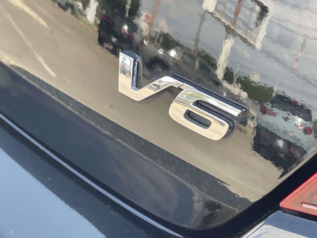 Used 2017 Black Honda EX-L image 8