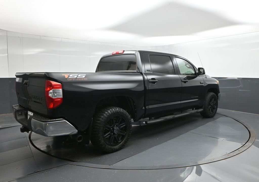 Used 2019 Black Toyota SR5 image 8
