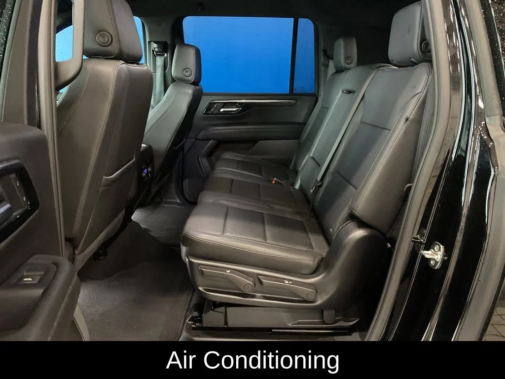 Used 2025 Black Chevrolet Z71 image 11