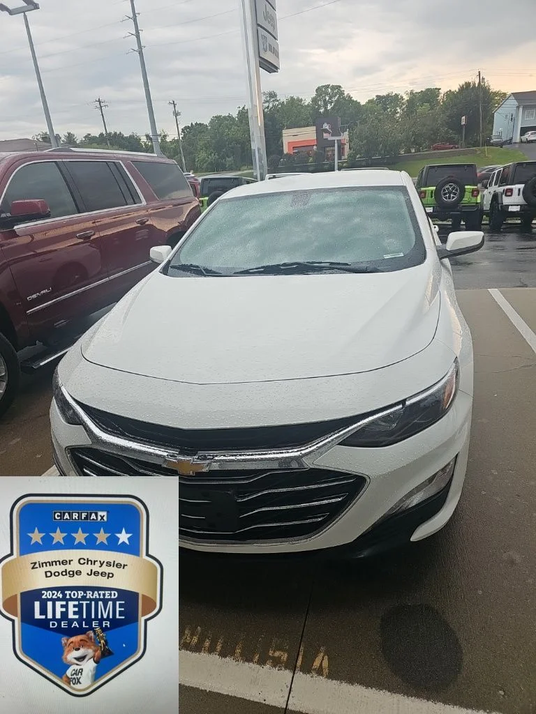Used 2020 White Chevrolet LT image 1