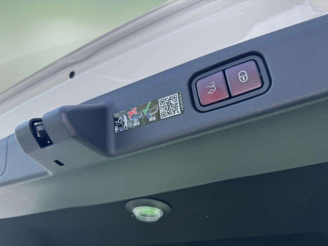 New 2027 WHITE Mercedes-Benz E 450 image 30