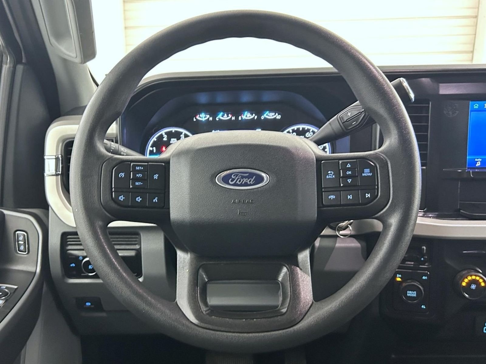 Used 2025 White Ford XLT image 11