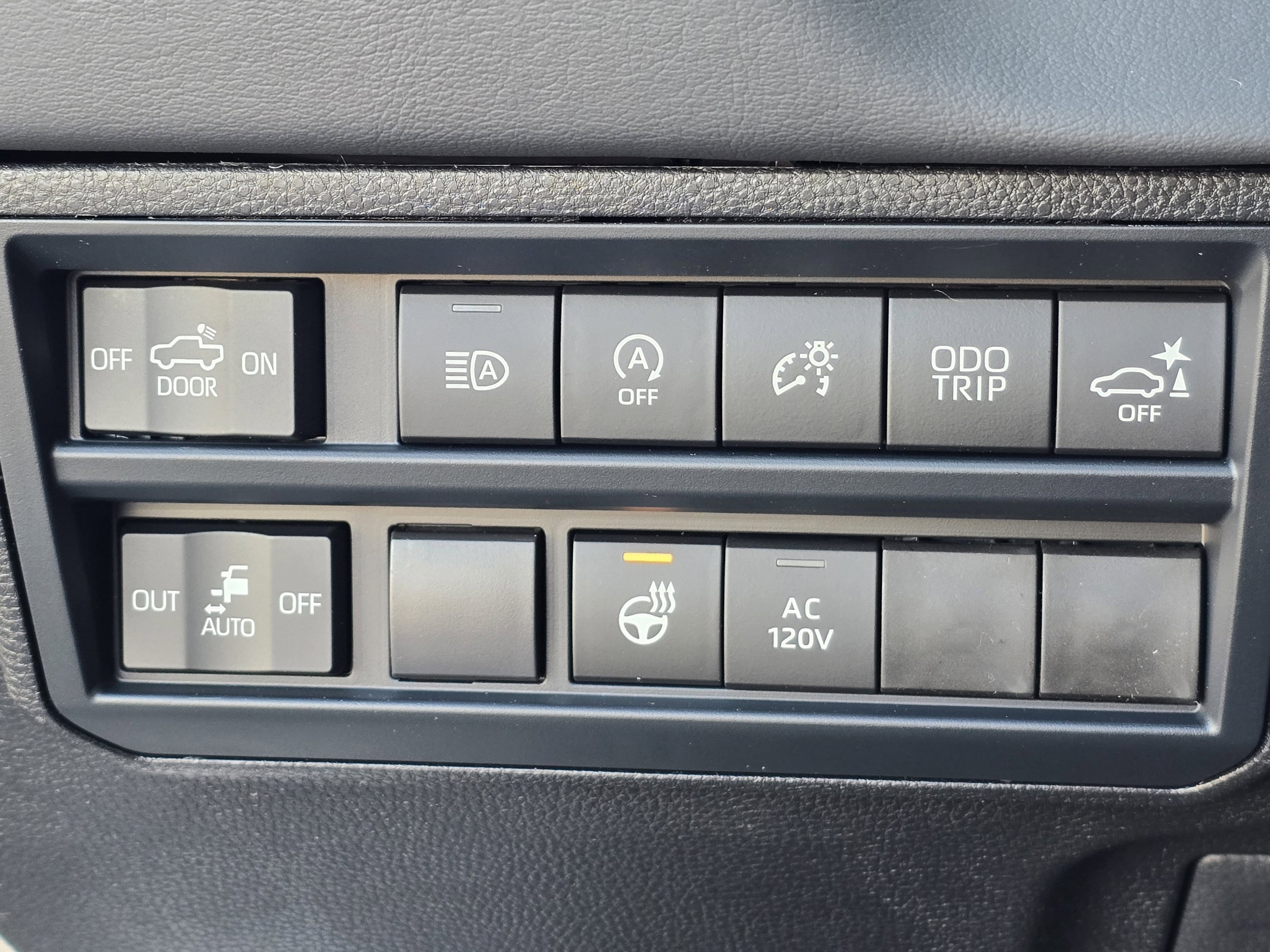 2026 Toyota Tundra Platinum - Photo 19