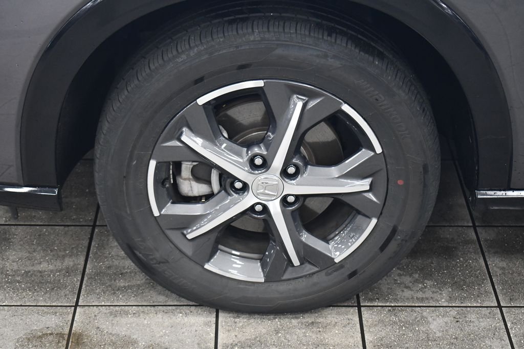 Certified Used 2024 Modern Steel Metallic Honda EX-L image 13