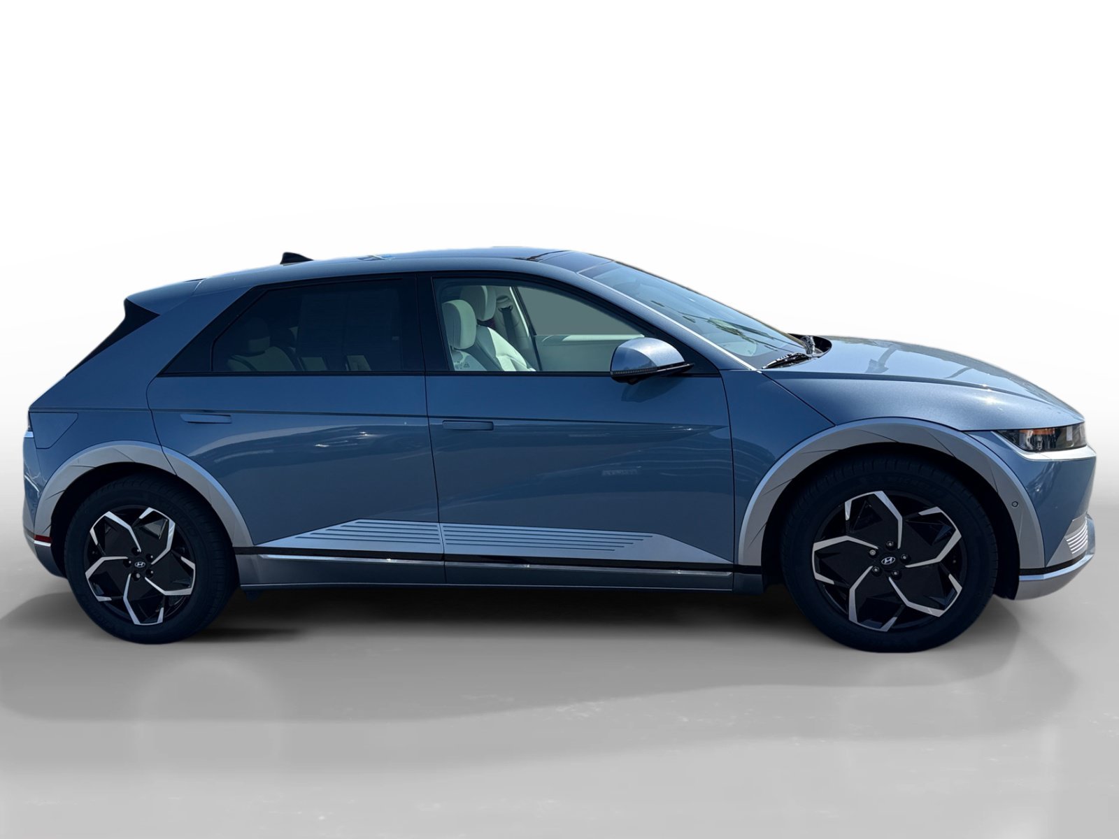 Used 2024 Blue Hyundai Limited image 6