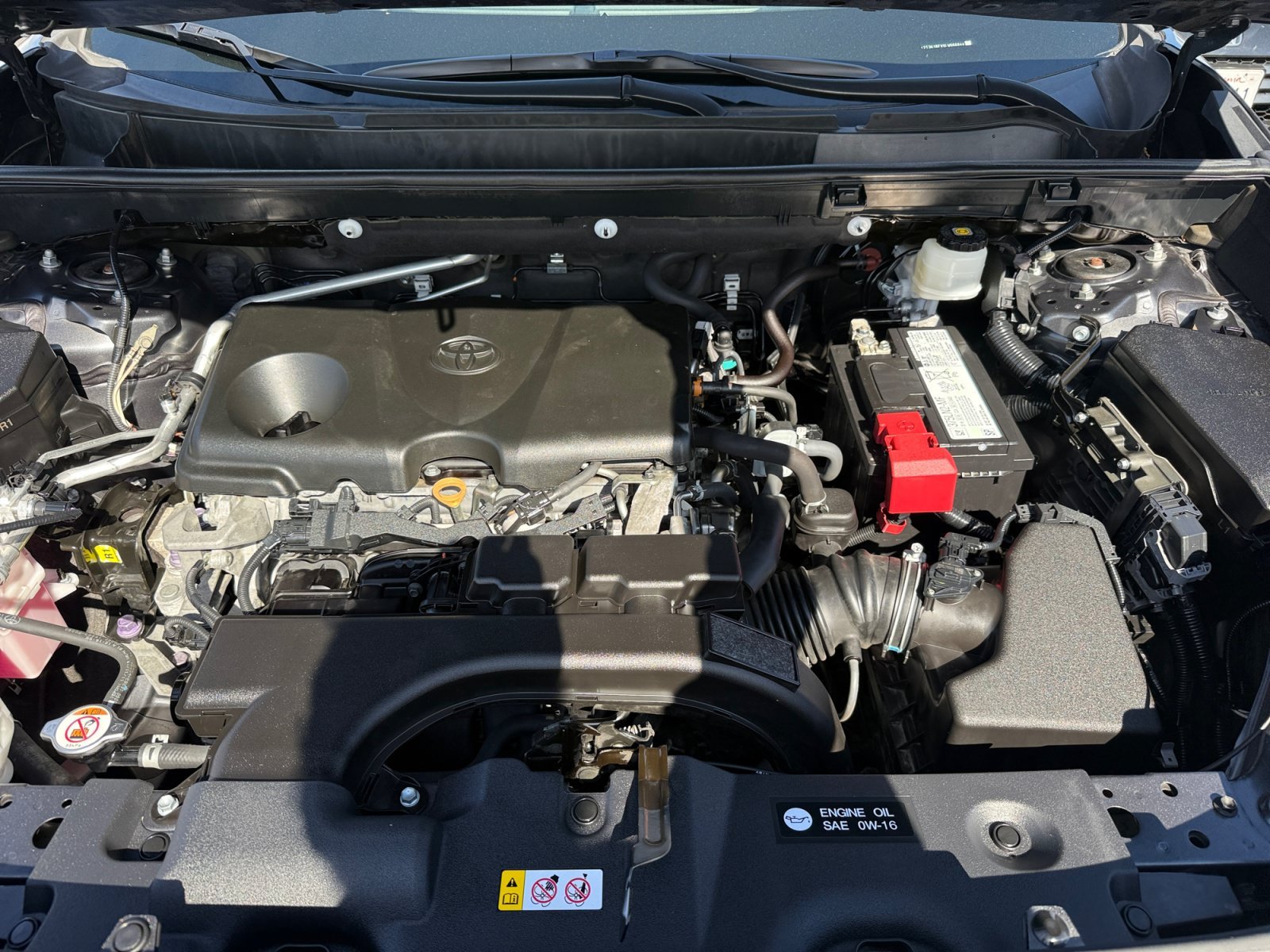 Used 2020 Magnetic Gray Metallic Toyota LE image 20