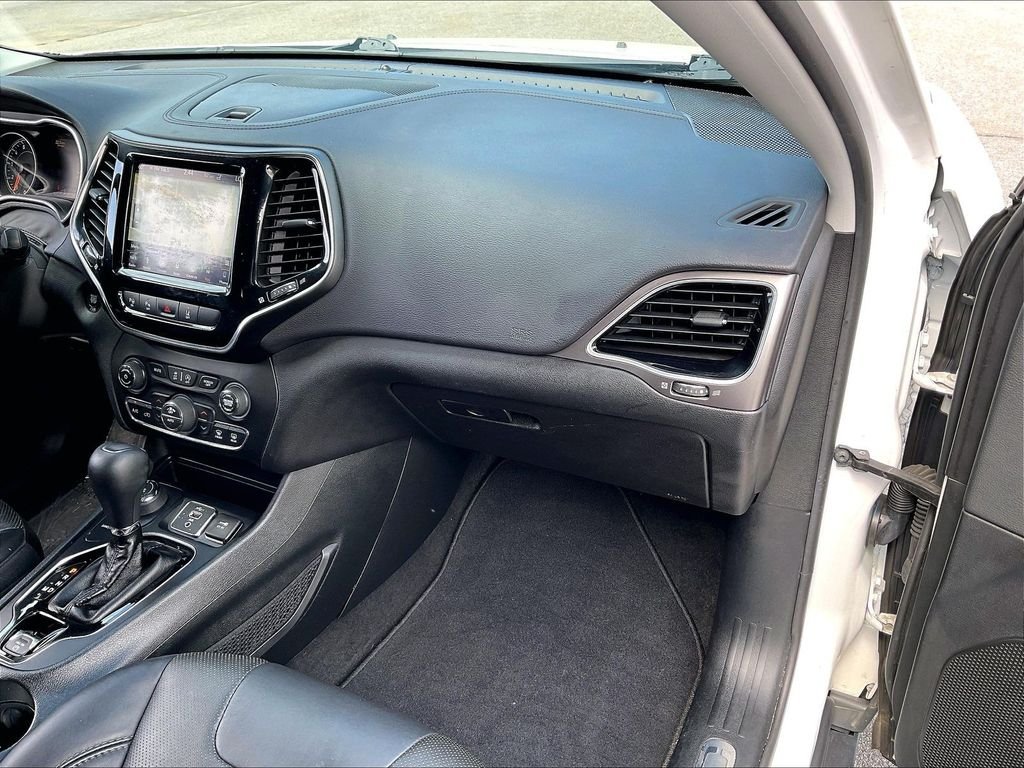Used 2019 Bright White Clearcoat Jeep Limited image 12