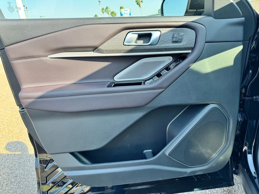 New 2026 Agate Black Metallic Ford Platinum™ image 8