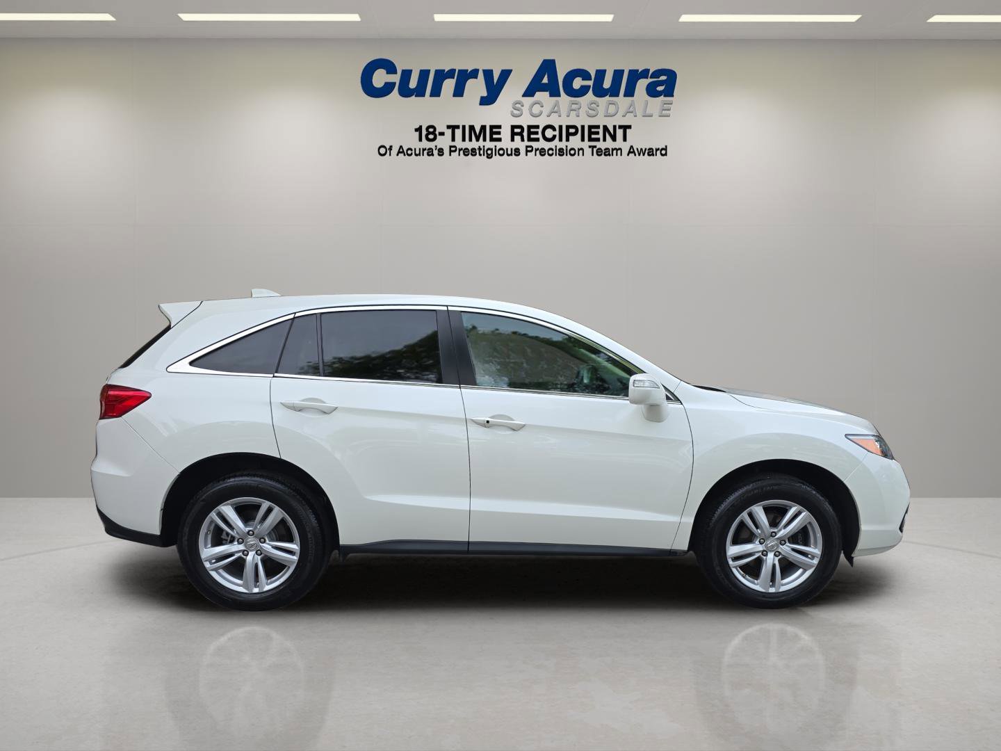Used 2014 White Acura AWD image 6