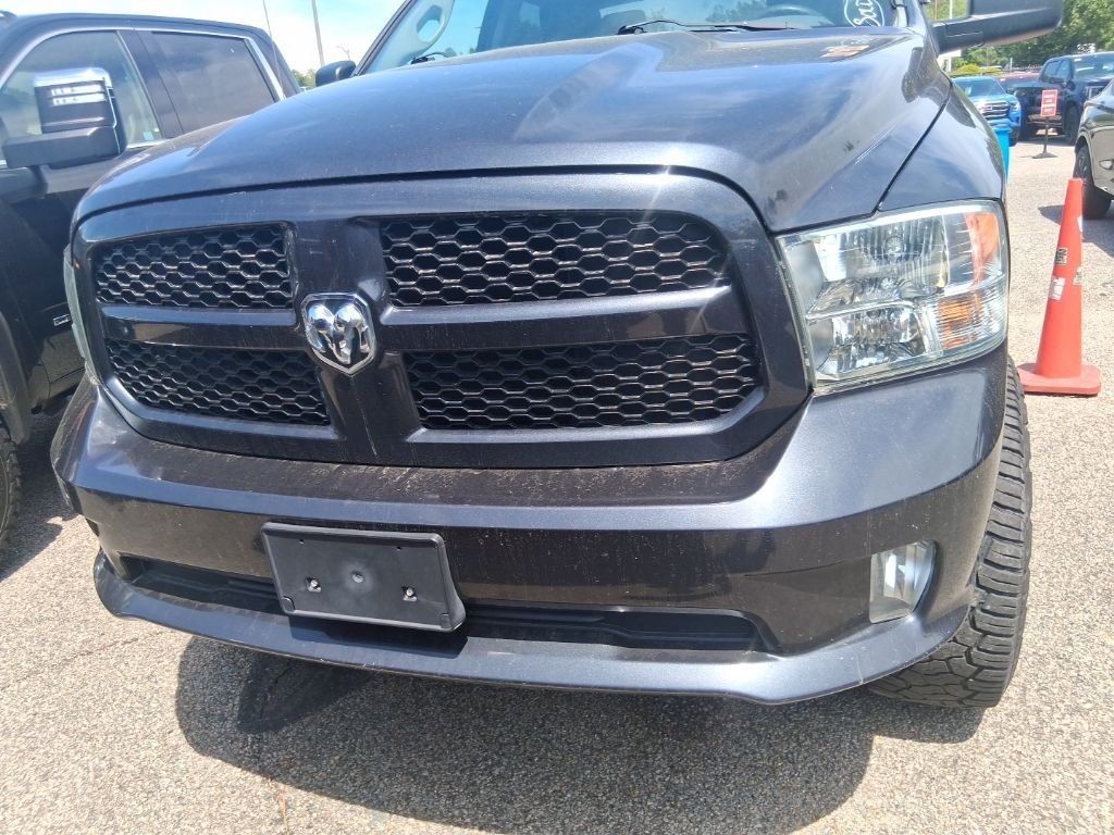Used 2015 Gray Ram Express image 3