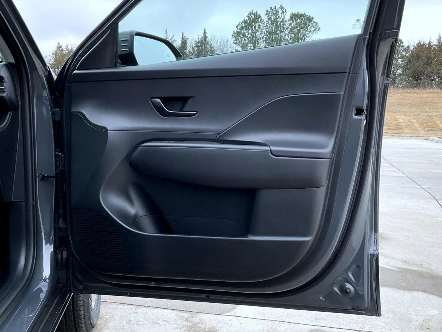 New 2026 Gray Hyundai SE image 17
