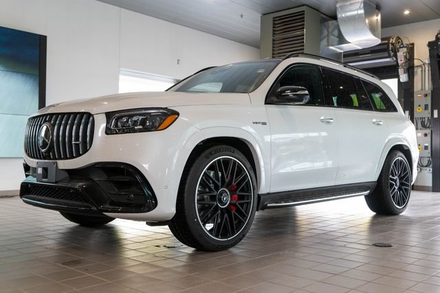 New 2026 MANUFAKTUR Moonlight White Metallic Mercedes-Benz GLS 63 AMG® image 2